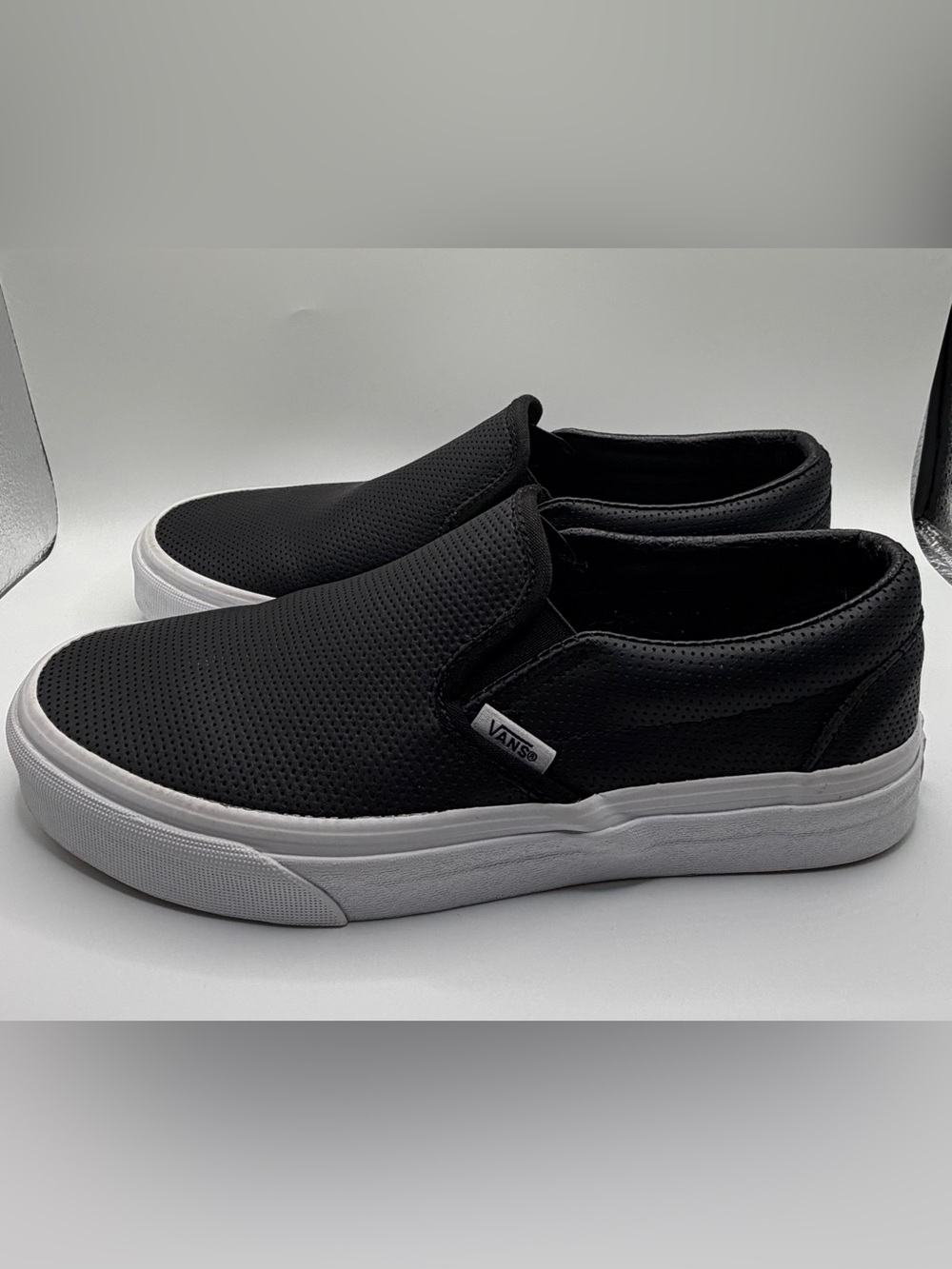 Vans Classic Slip-On Perforated Leather Black White Men 6.5 Women 8 (721356)
